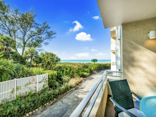 Holmes Beach Gulf Front 2 Bedroom Beach Vacation Condo